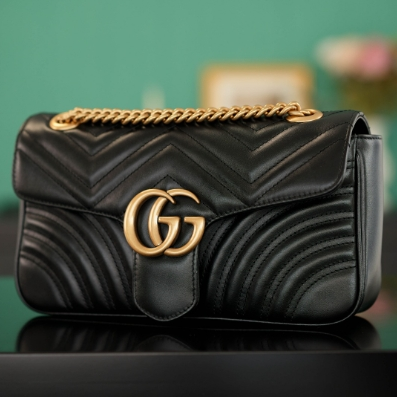Gucci-Classic Black Shoulder Bag