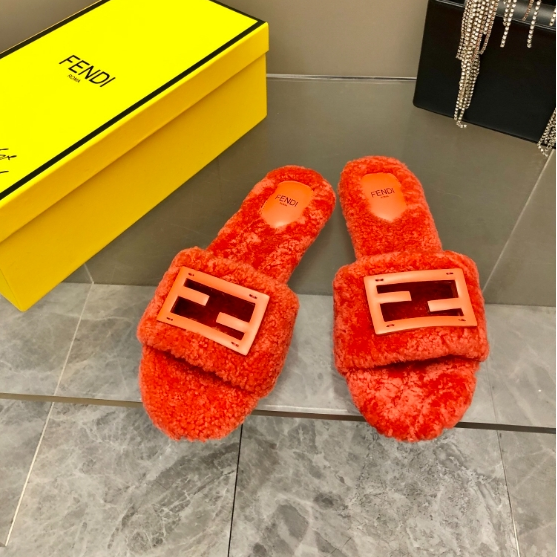 Fendi-Sheep Curly Hair Slippers