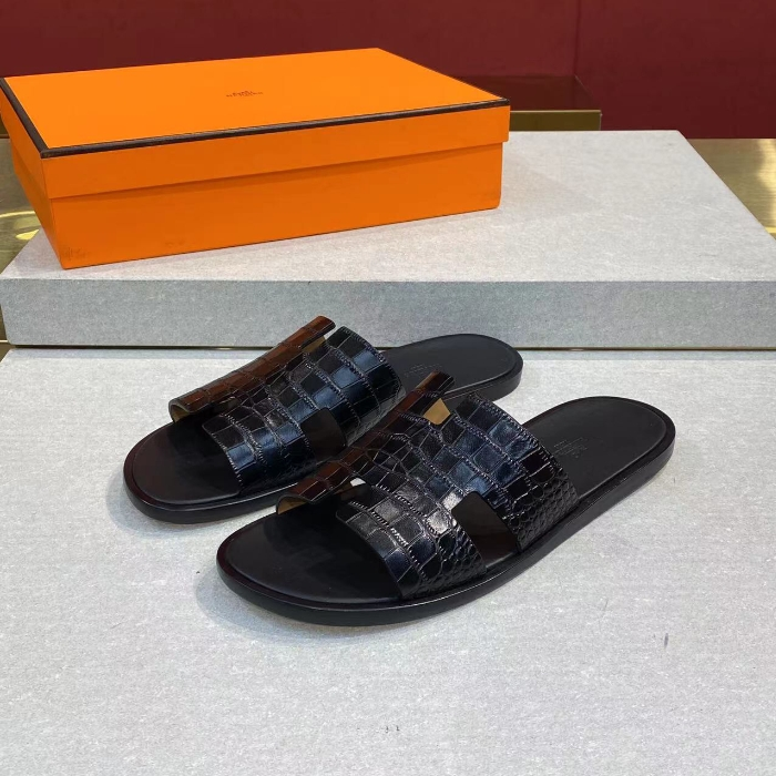 Hermes-Swift Leather Men's H Slippers