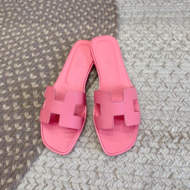 Hermes-Kelly Buttoned Slippers