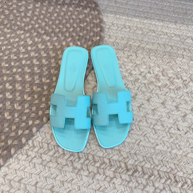 Hermes-Kelly Buttoned Slippers