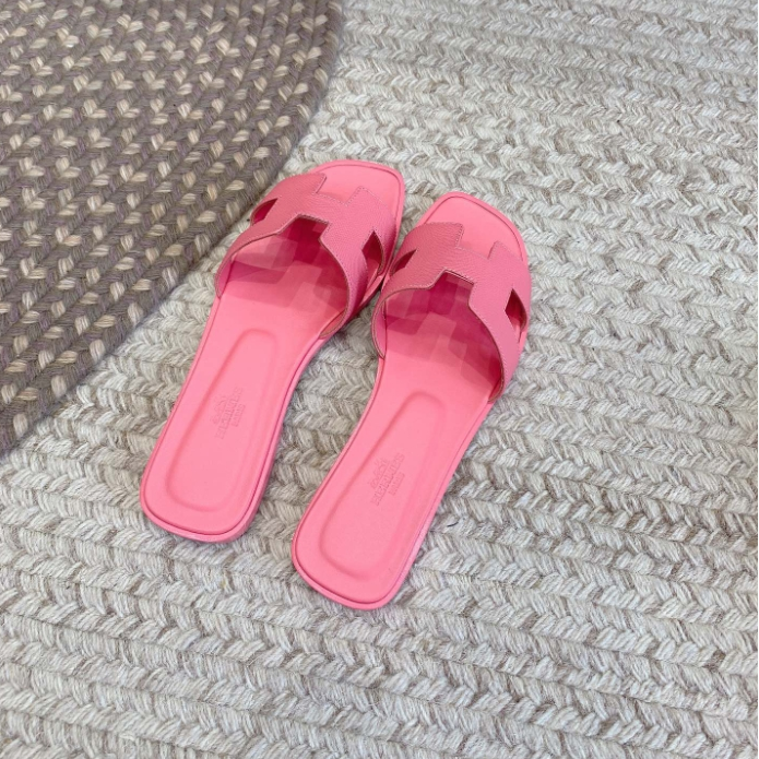 Hermes-Kelly Buttoned Slippers