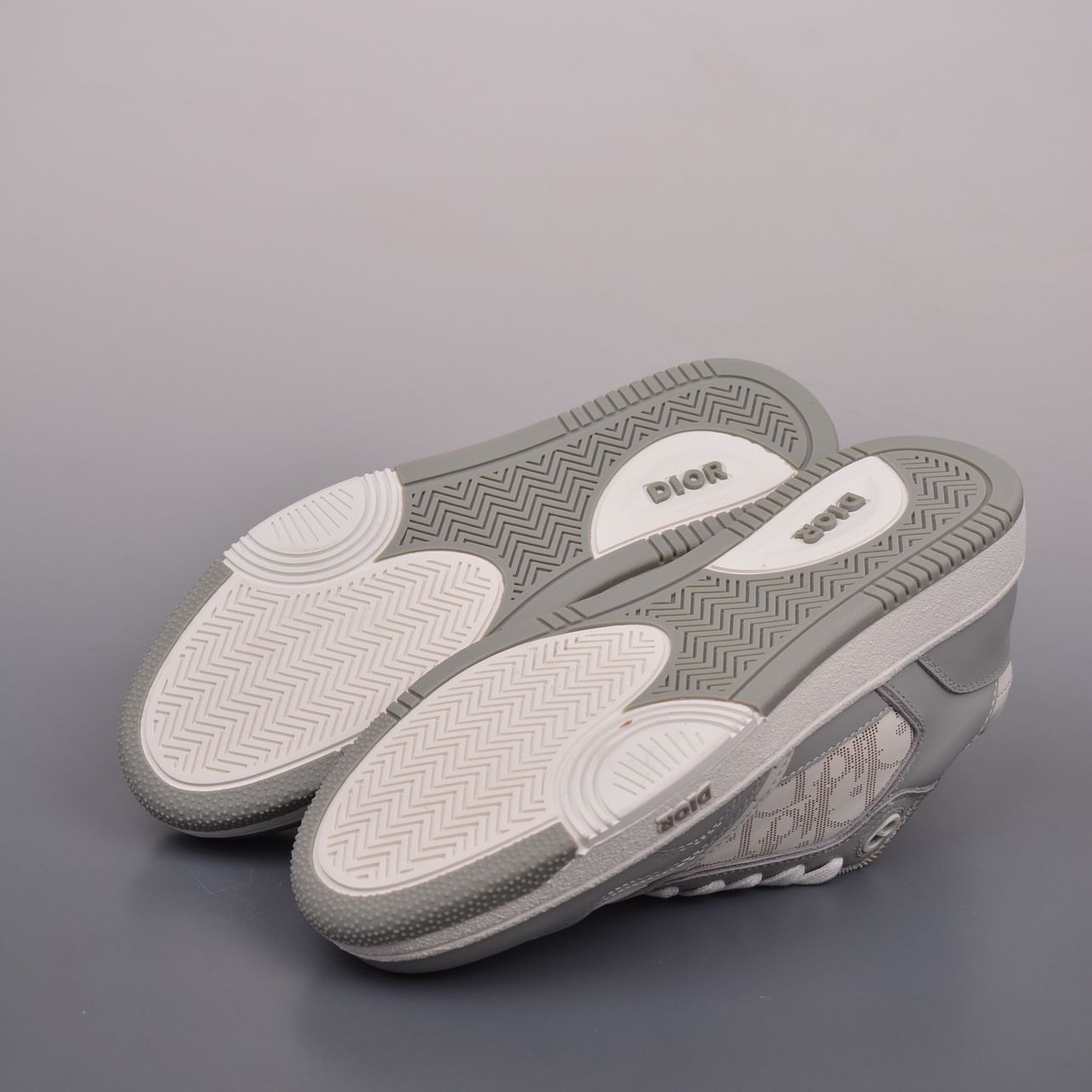 DIOR - Leather Round Toe Flat Heel Low Top Board Shoes