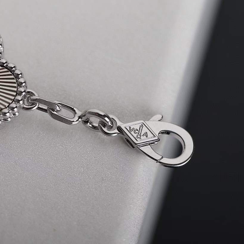 Van Cleef & Arpels - Alhambra Four Leaf Lucky Series 20 Theme Necklaces