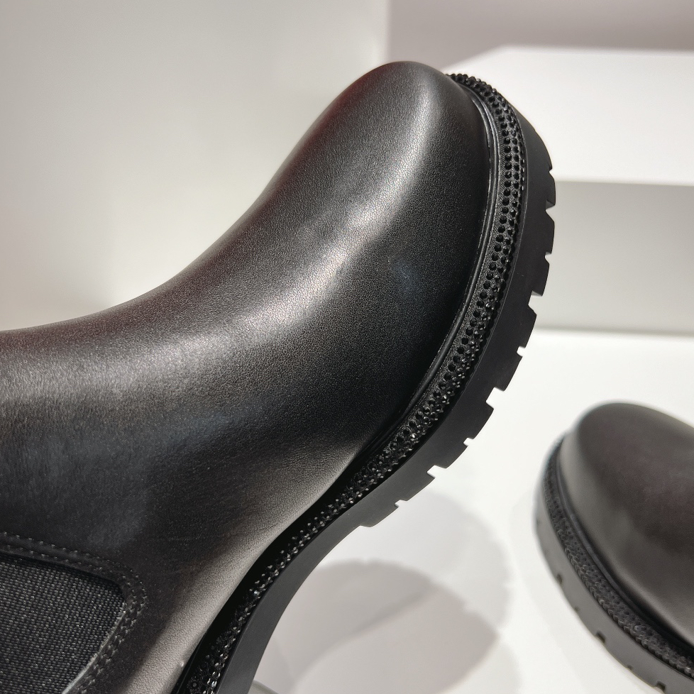 RENE CAOVILLA- Leather Chelsea Boots