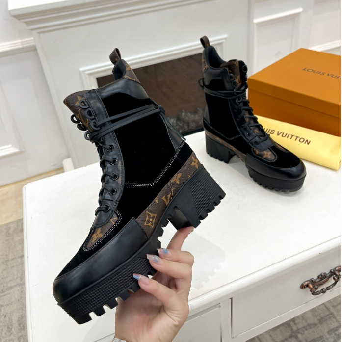 LV-Thick Soled Martin Boots