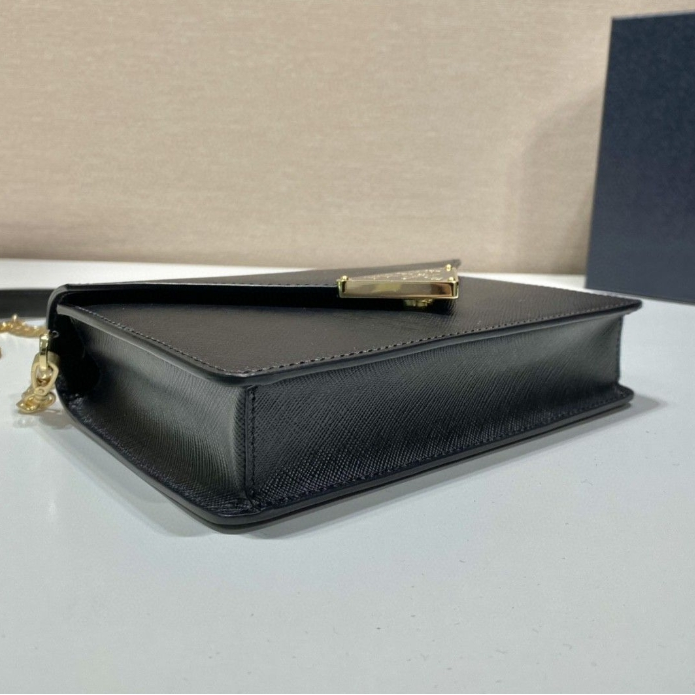 Prada-Chain Flip Shoulder Letter Package