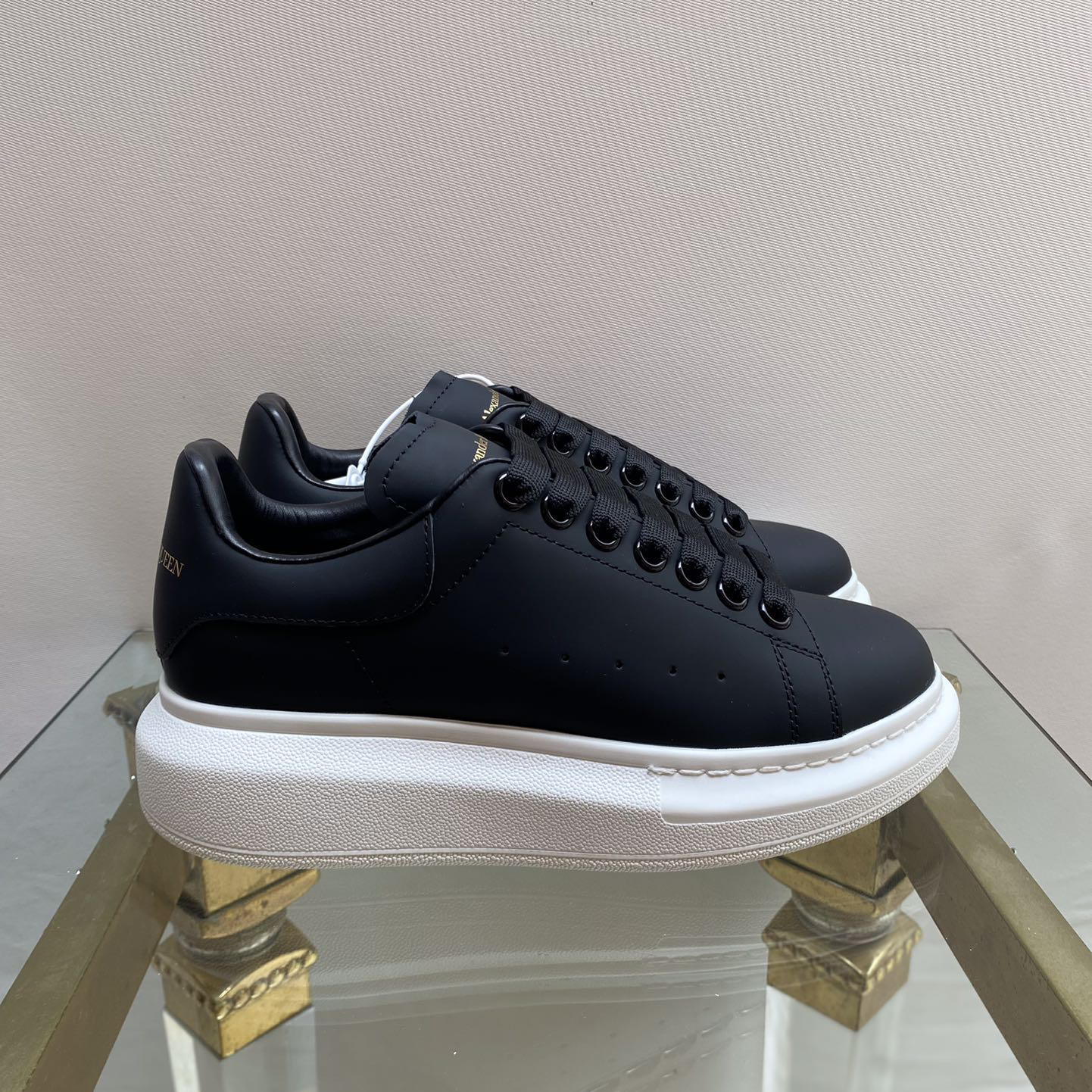 ALEXANDER MCQUEEN -  Smooth Calfskin Casual Sneakers