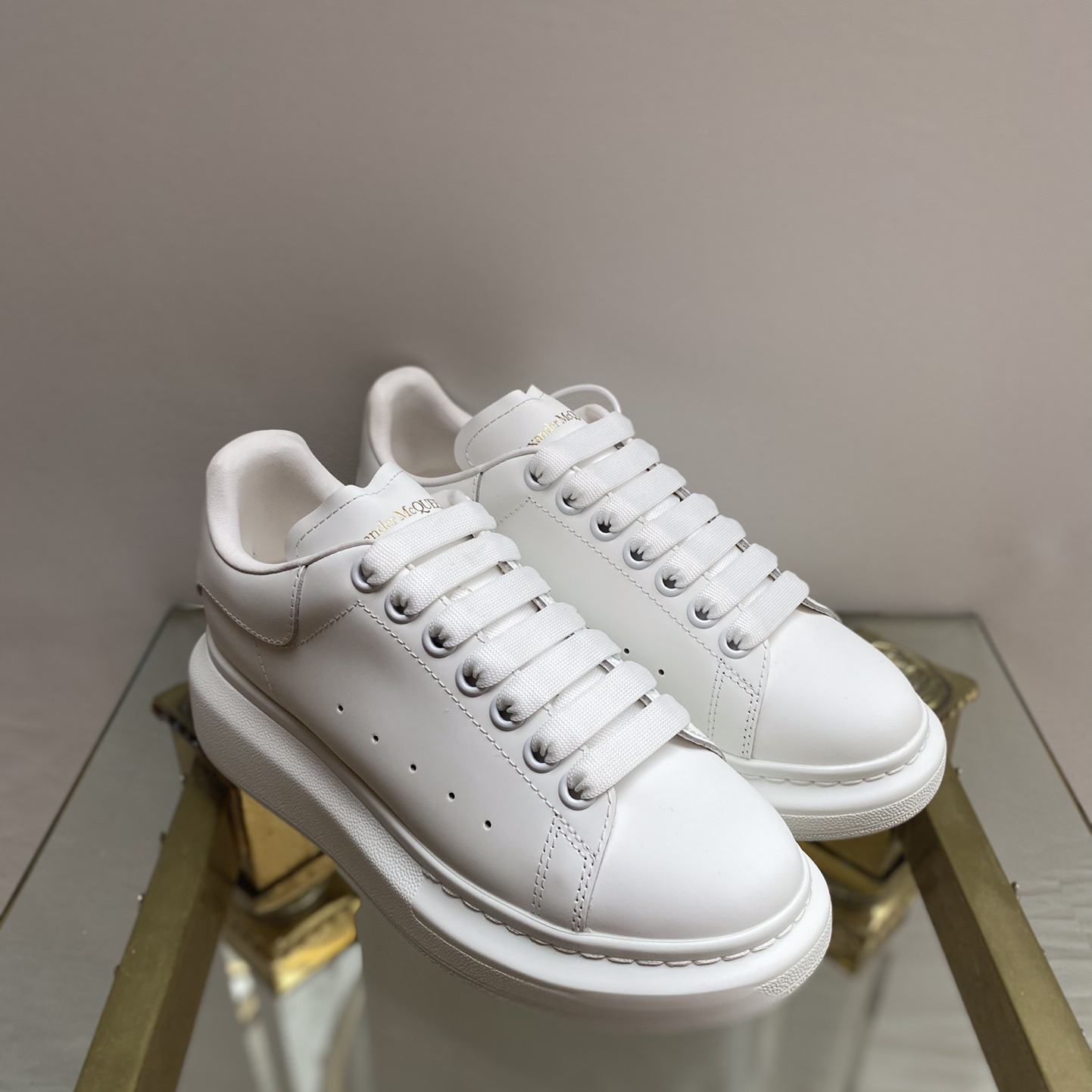 ALEXANDER MCQUEEN -  Smooth Calfskin Casual Sneakers