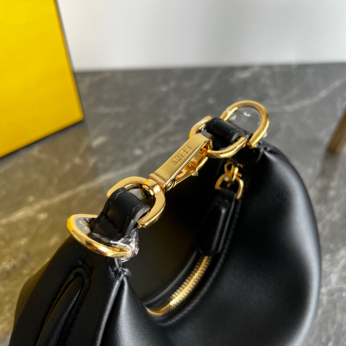 FENDI-Crescent Armpit Bag