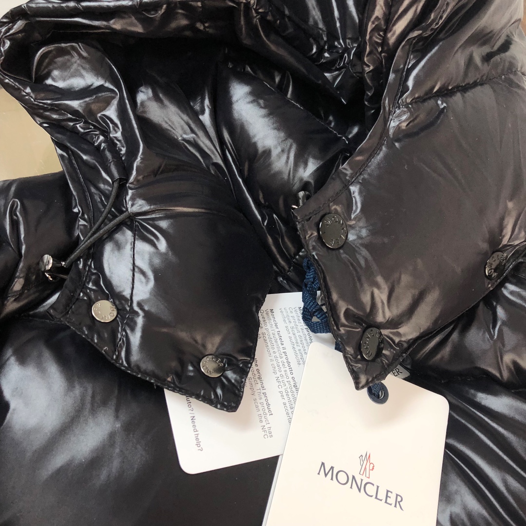 Moncler Maya Classic Short Style Down jacket