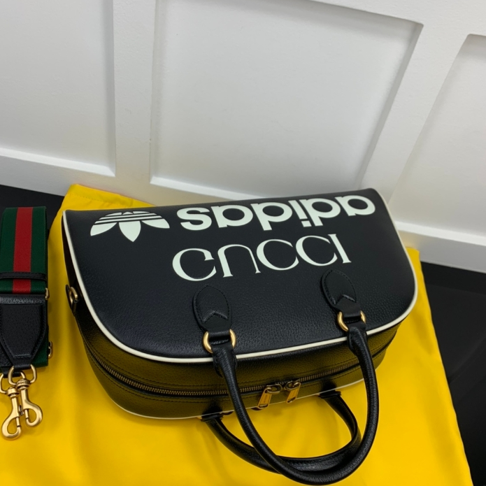 Gucci-Bowling Shoulder Travel Bag