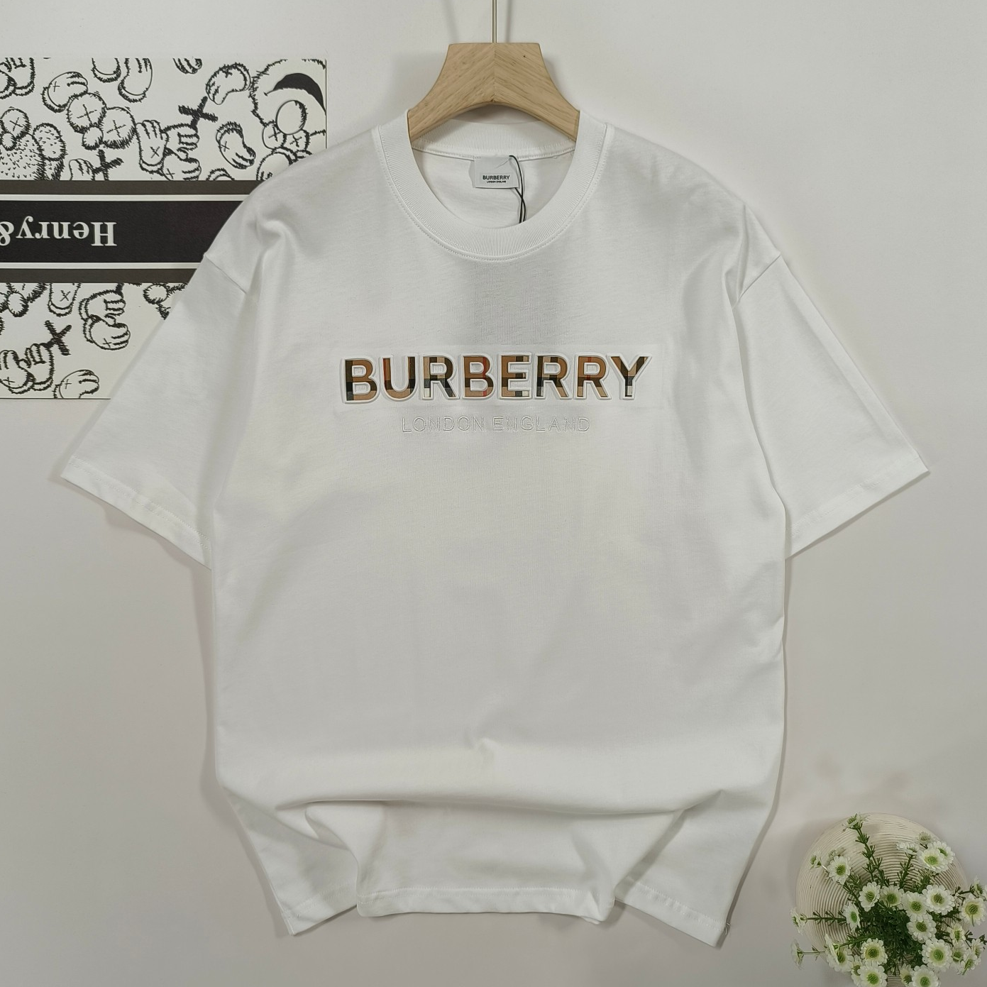 BURBERRY - New Letter Logo Casual Short Sleeved T-shirt