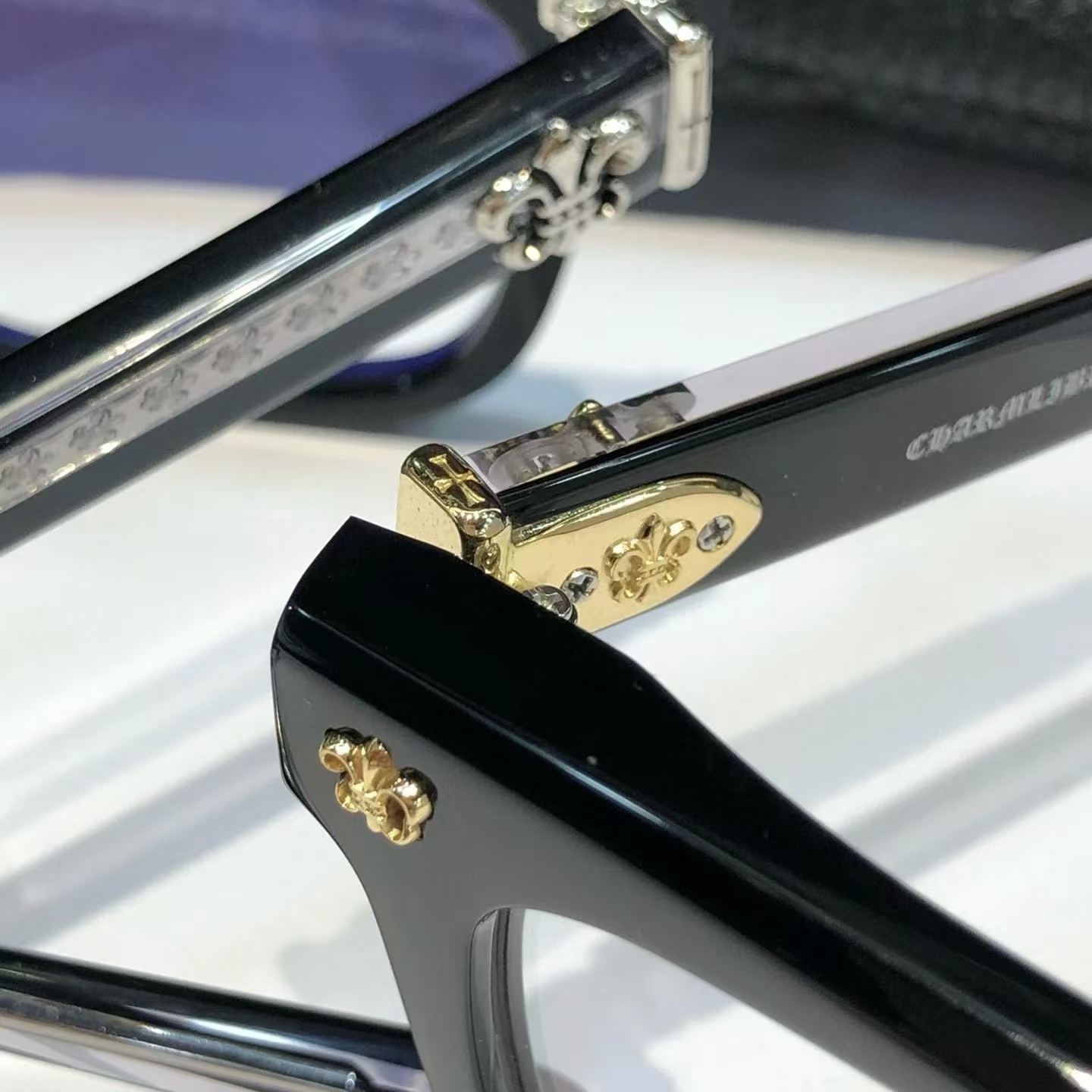 CHROME HEARTS - Cox Uckep Square Plain Mirror