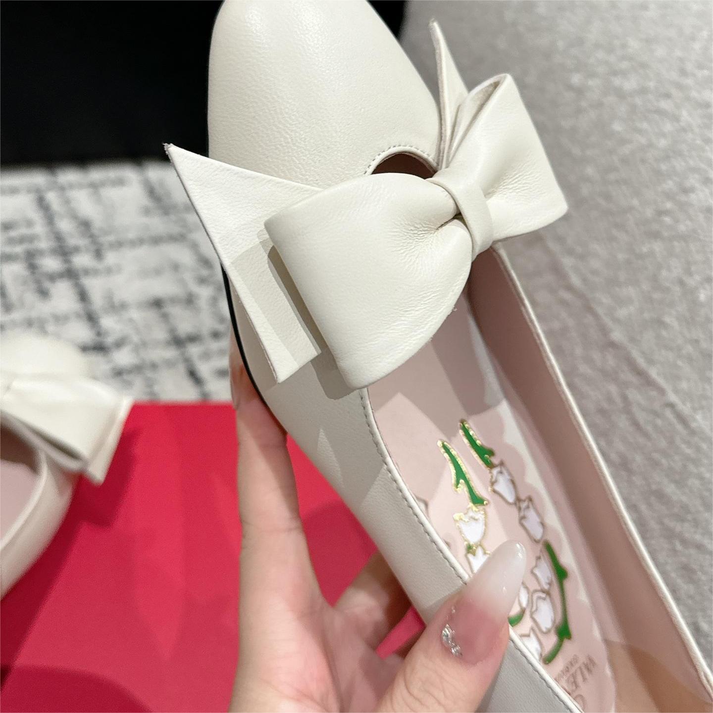 valentino-Early spring three-dimensional hollow bow block heels shoes