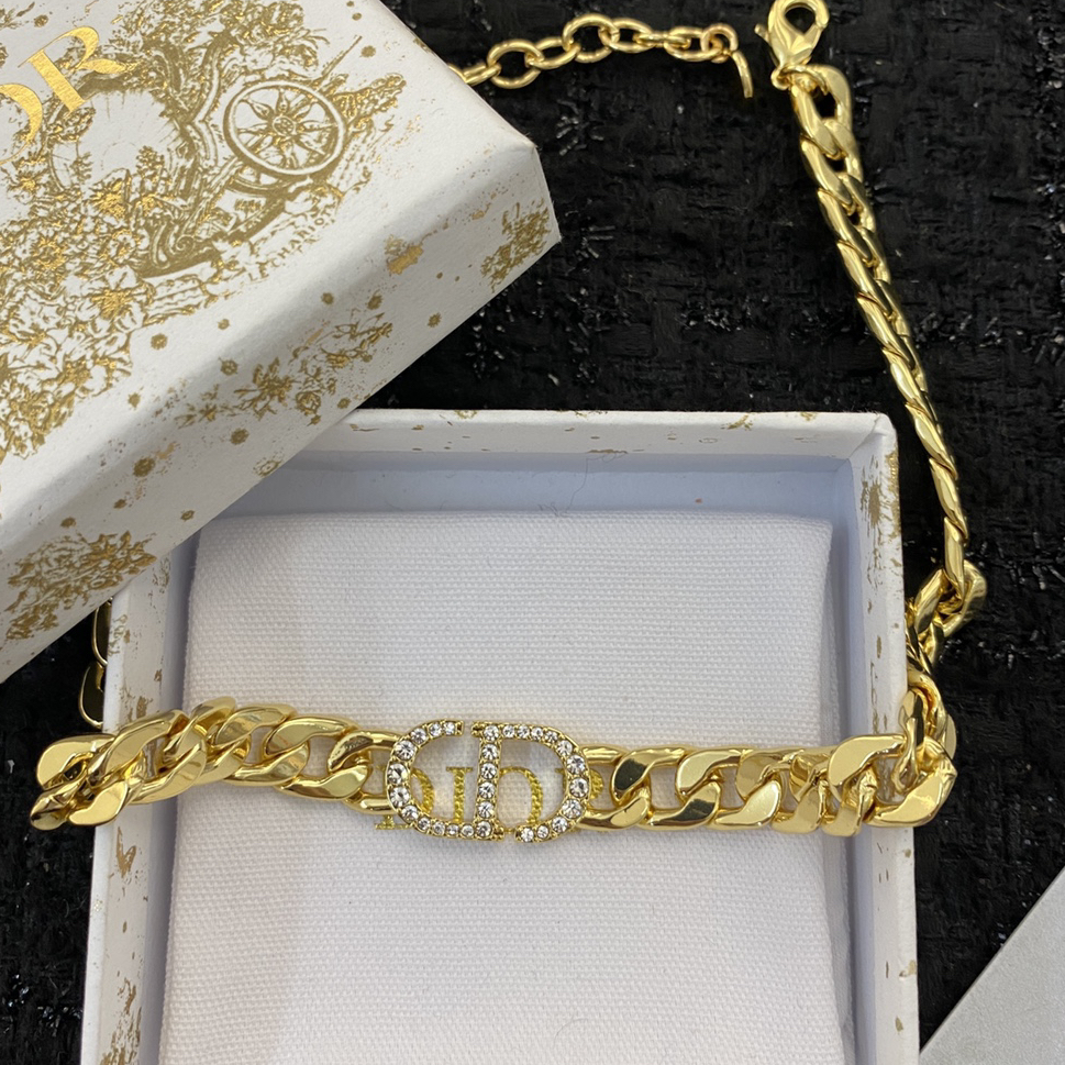 DIOR - Diamond Logo Necklace