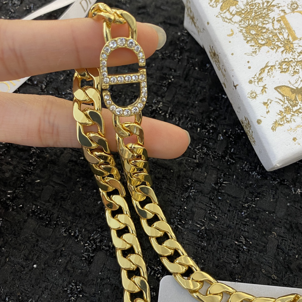 DIOR - Diamond Logo Necklace