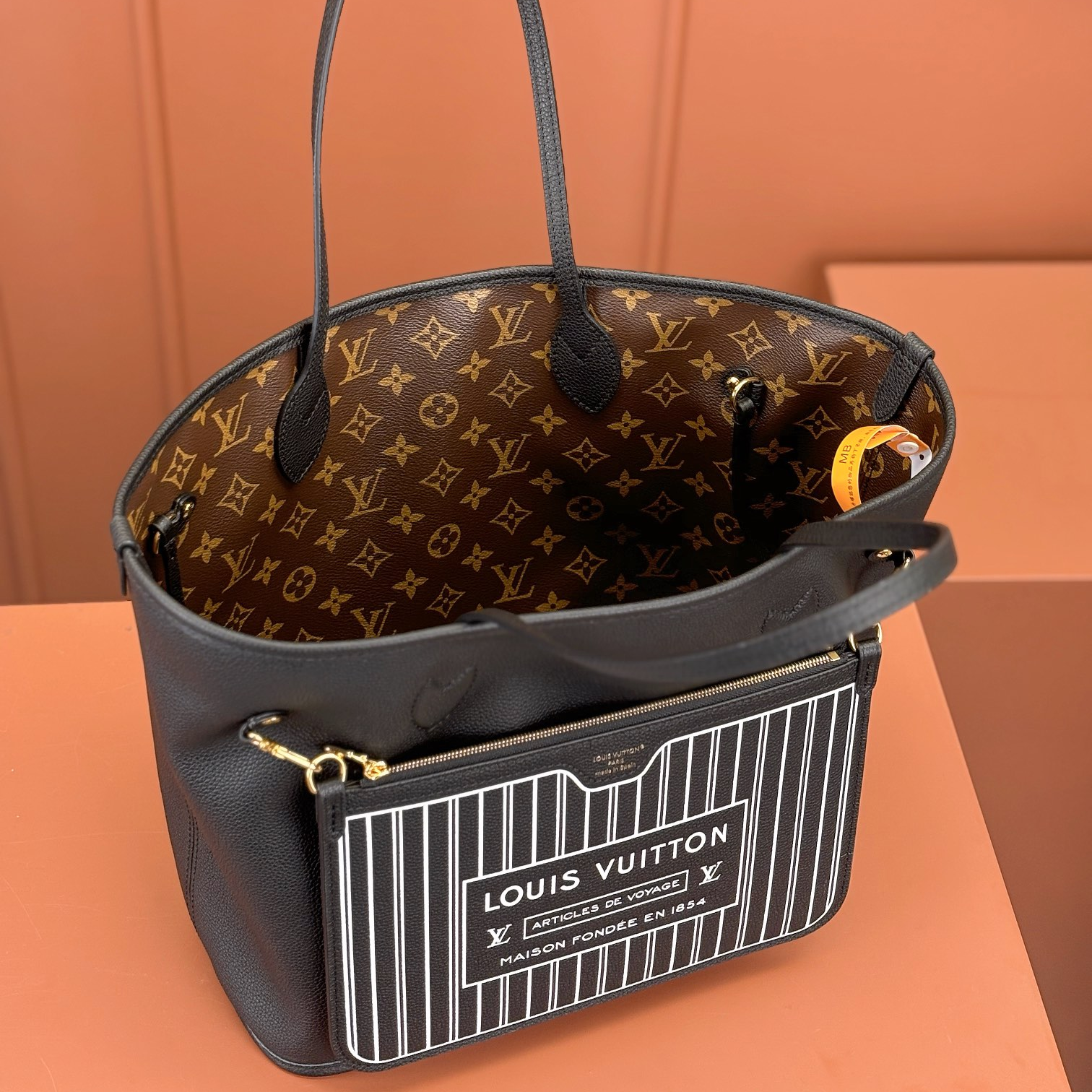 LV - Medium Handbag