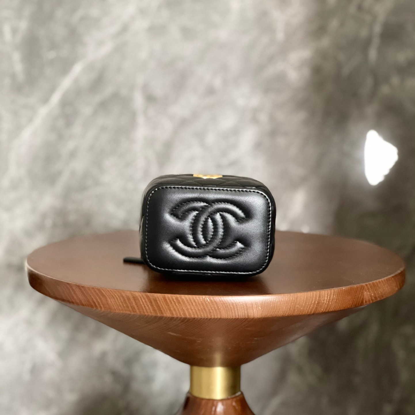 Chanel-Camellia sheepskin bag