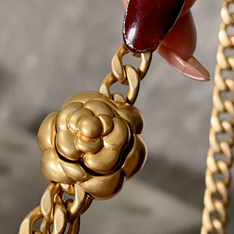 Chanel-Camellia sheepskin bag