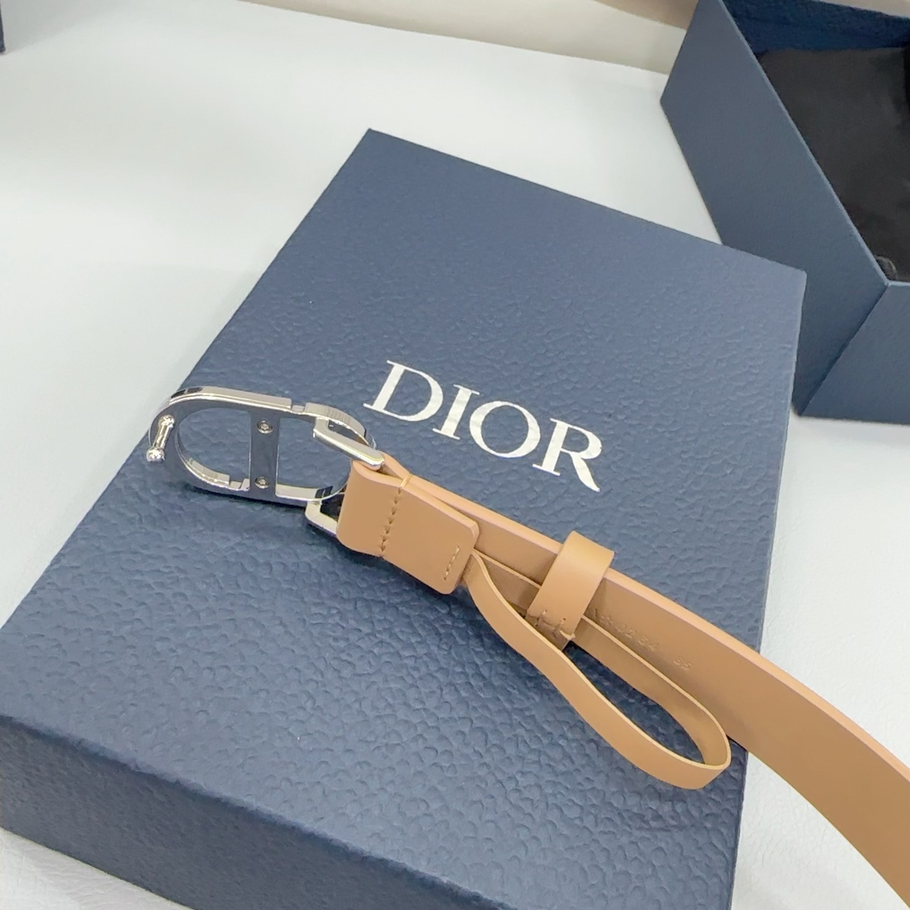 Dior-Versatile belt