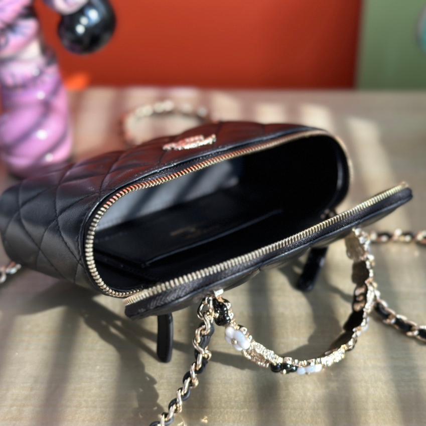 Chanel-23k Small flower camellia Vanity bag