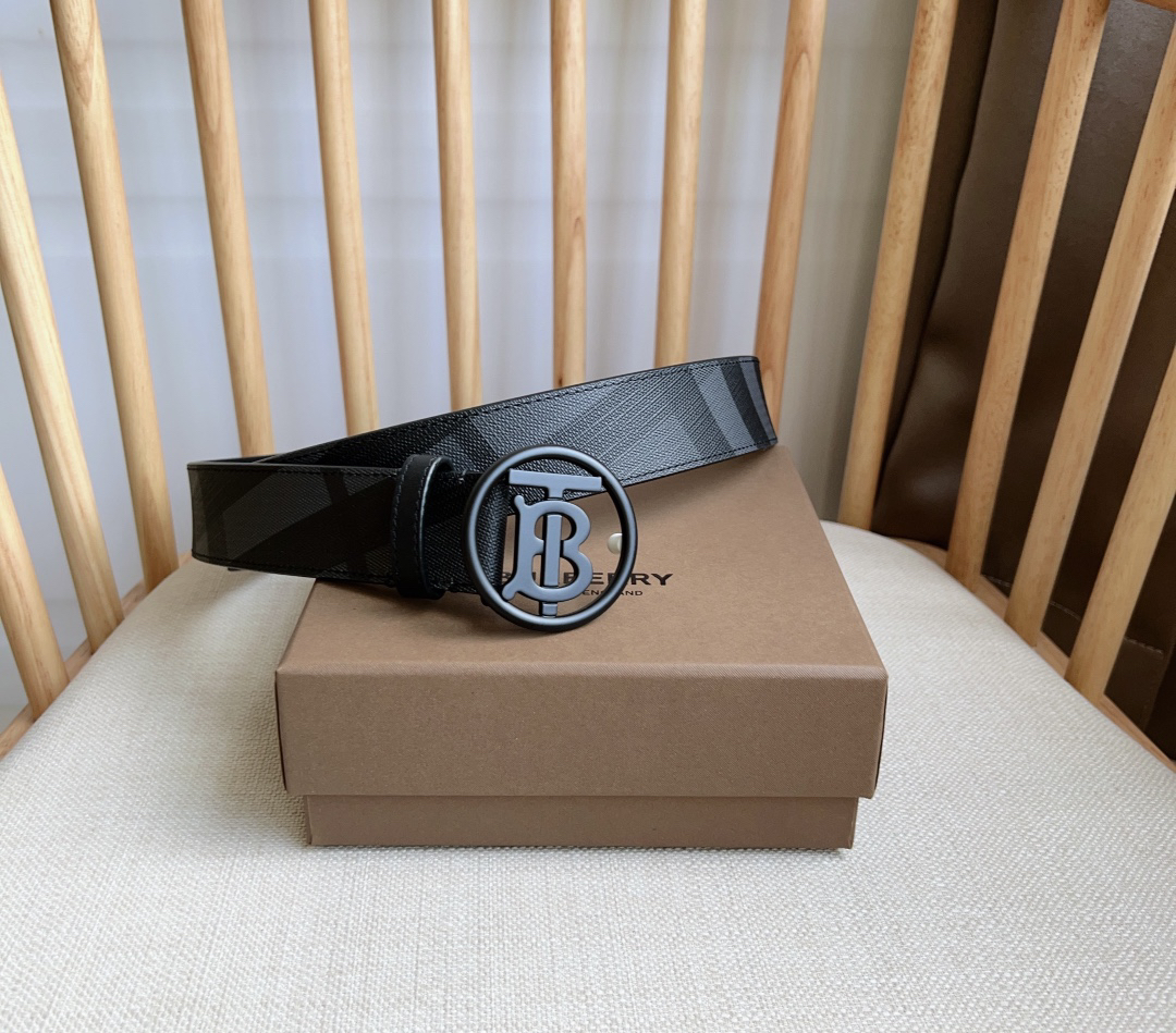 Burberry-Italian calf leather belt