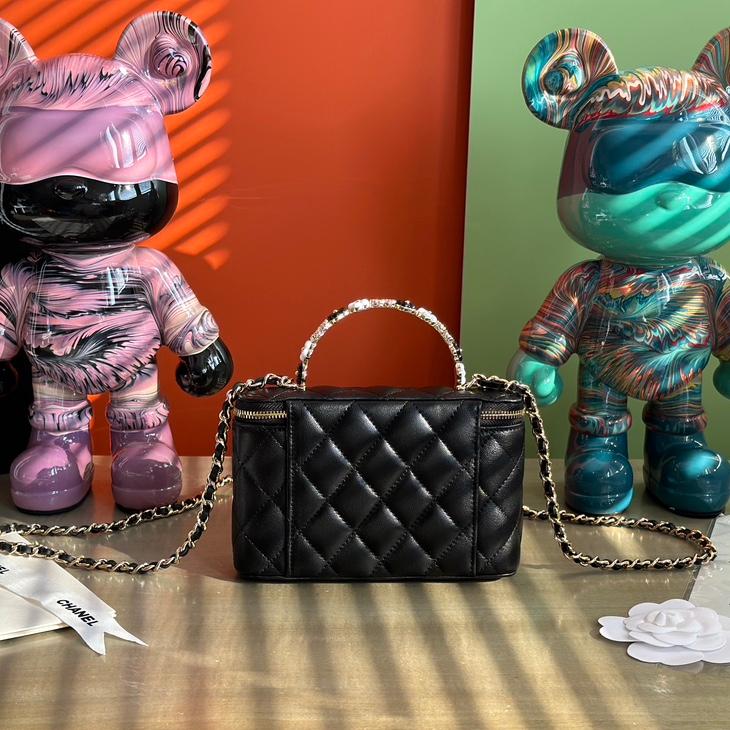 Chanel-23k Small flower camellia Vanity bag