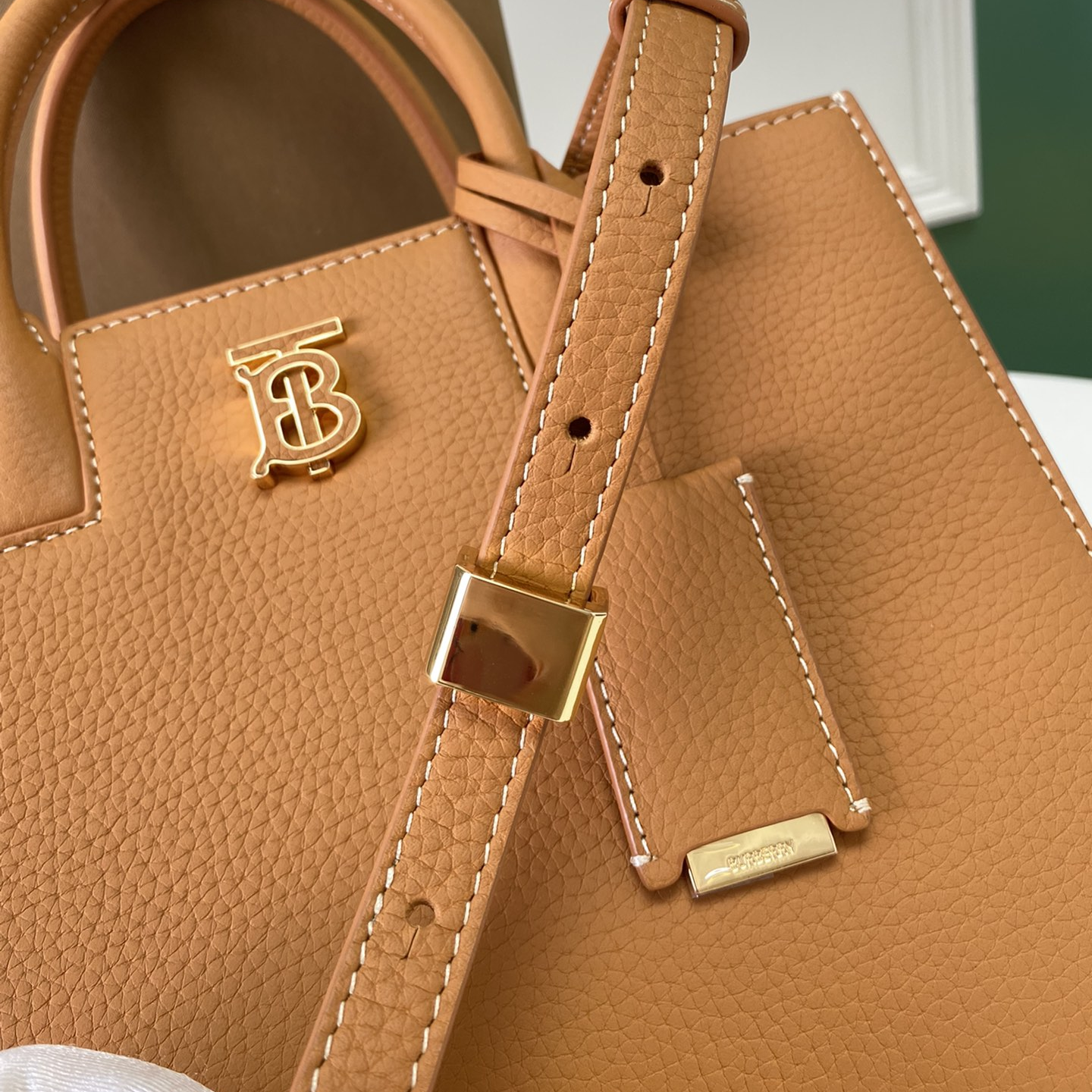 Burberry-Italian tanned grain leather tote bag