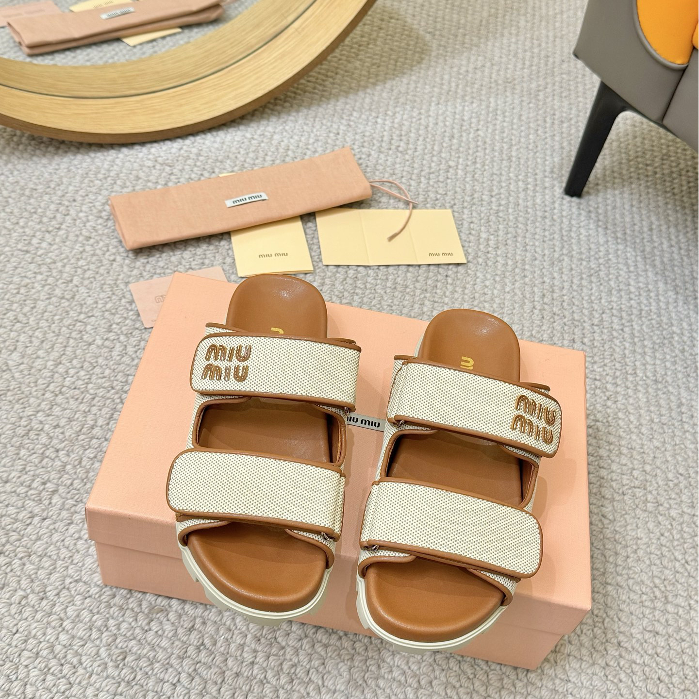 MiuMiu-2025 Spring and Summer New Coin Sandals