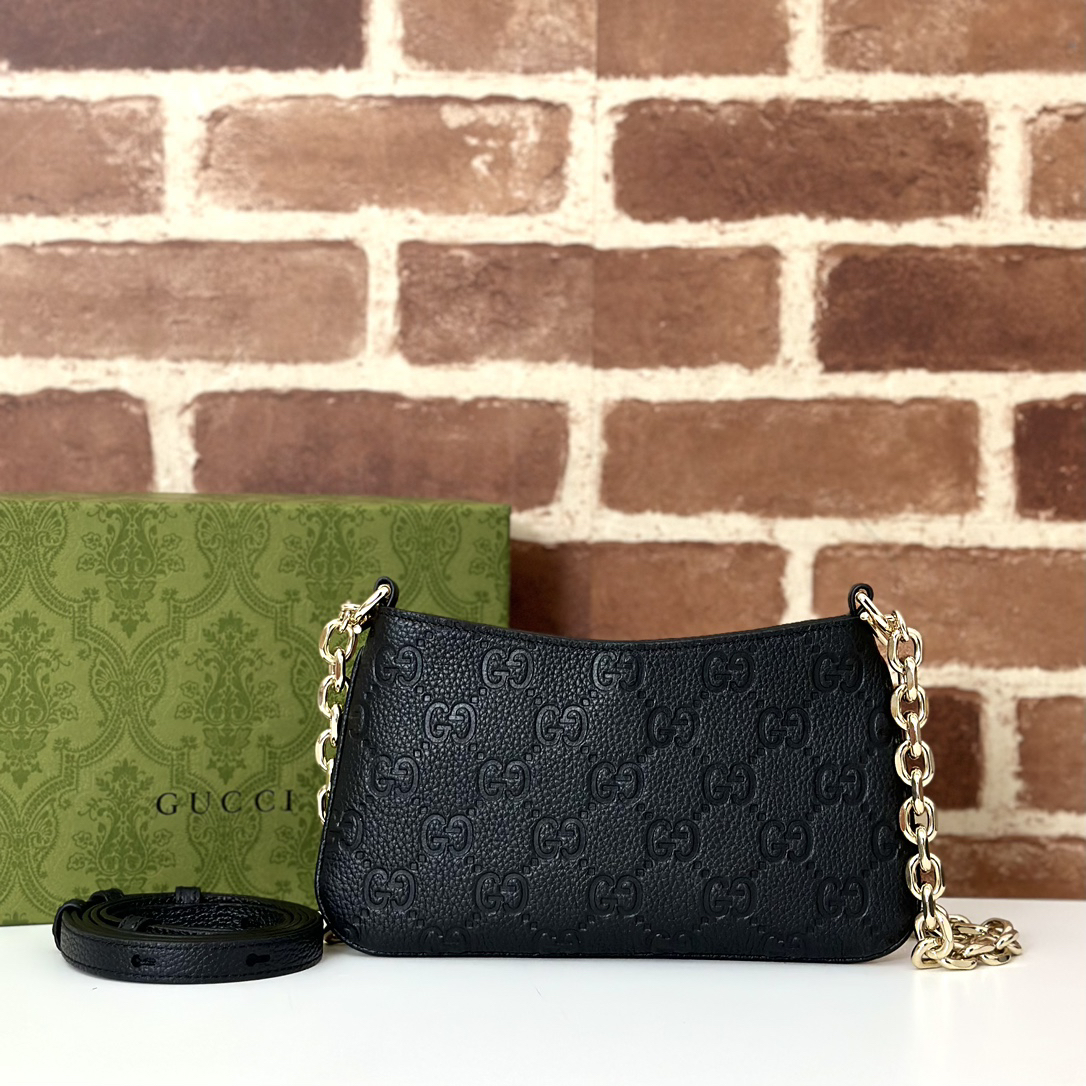 Gucci- Emblem small shoulder bag