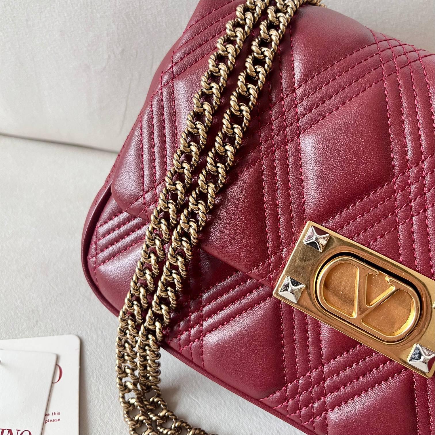 VALENTINO-Lingge patterned sheepskin bag