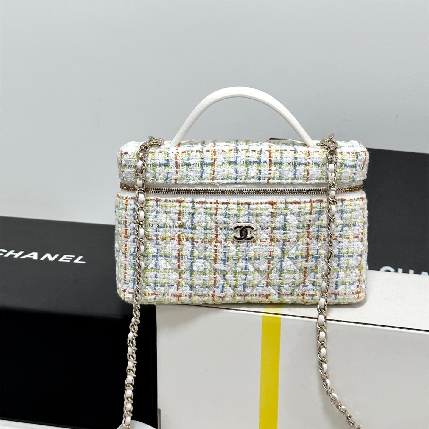 Chanel-25C LP woolen bag