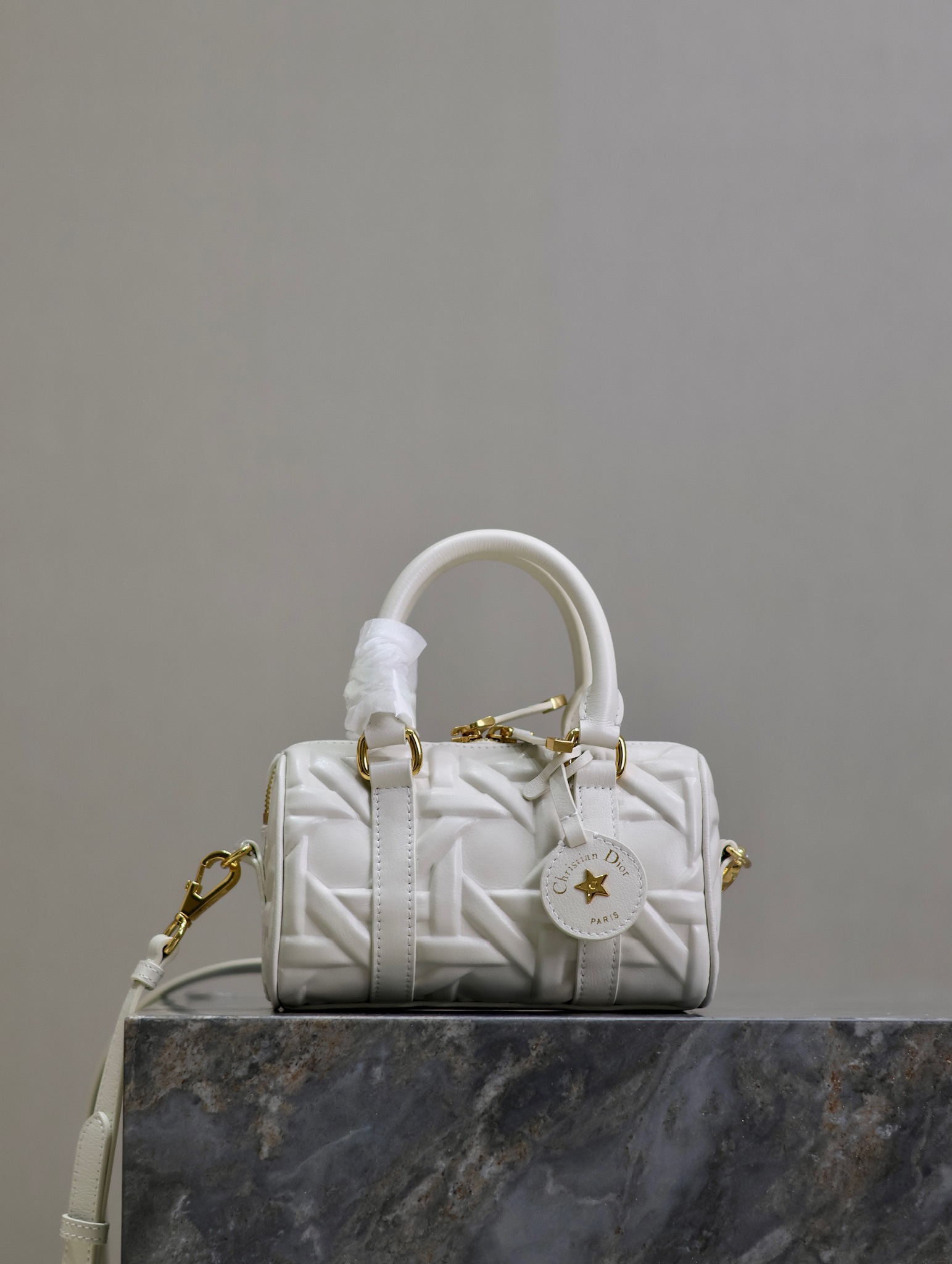 Dior-Groove 16