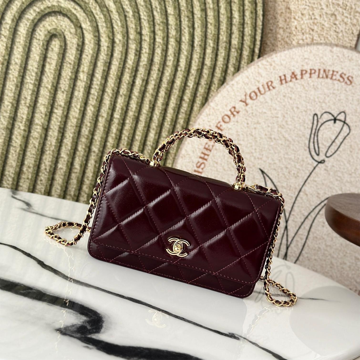 Chanel-Fried Dough Twists handle oil wax sheepskin bag