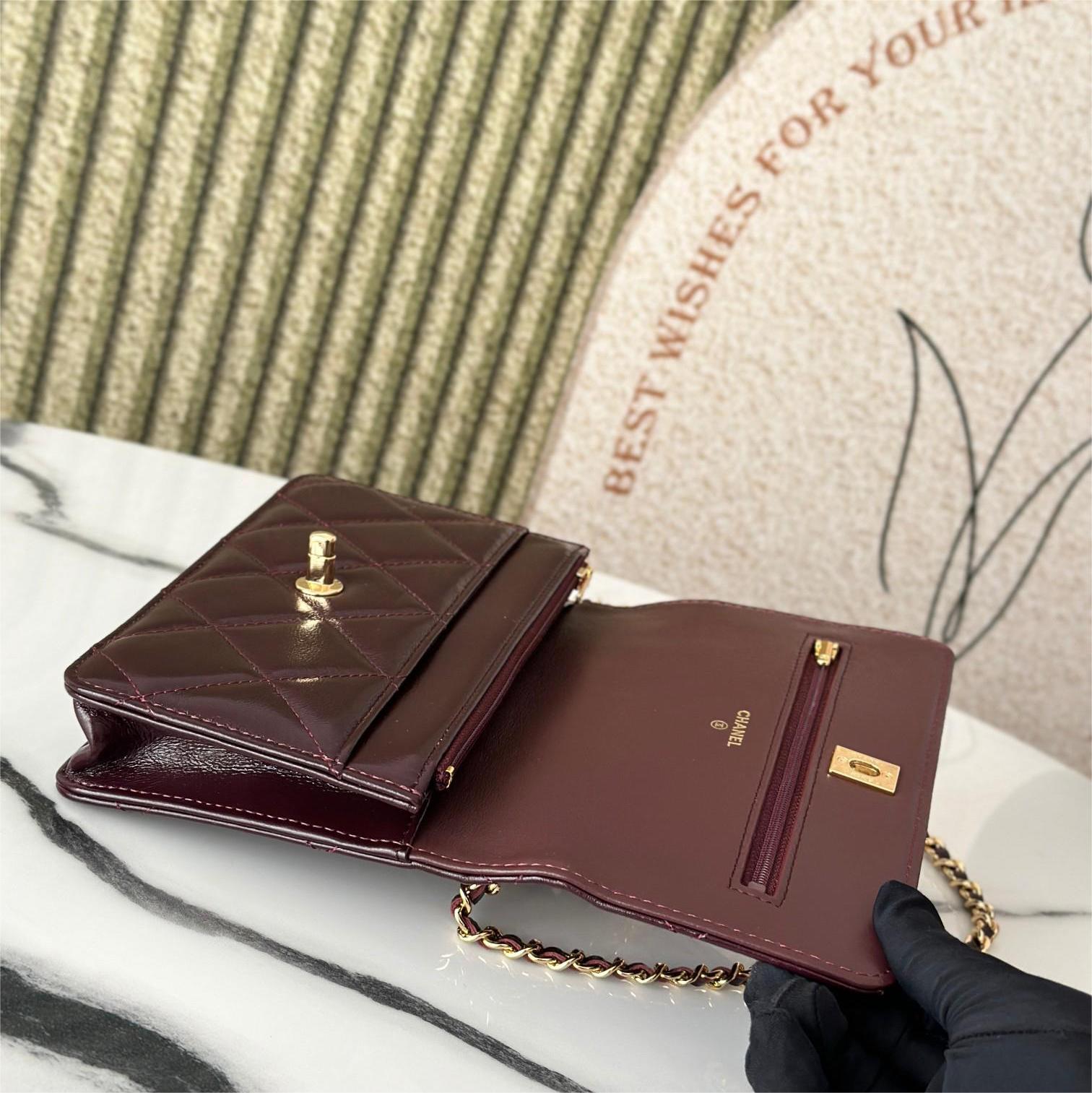 Chanel-Fried Dough Twists handle oil wax sheepskin bag