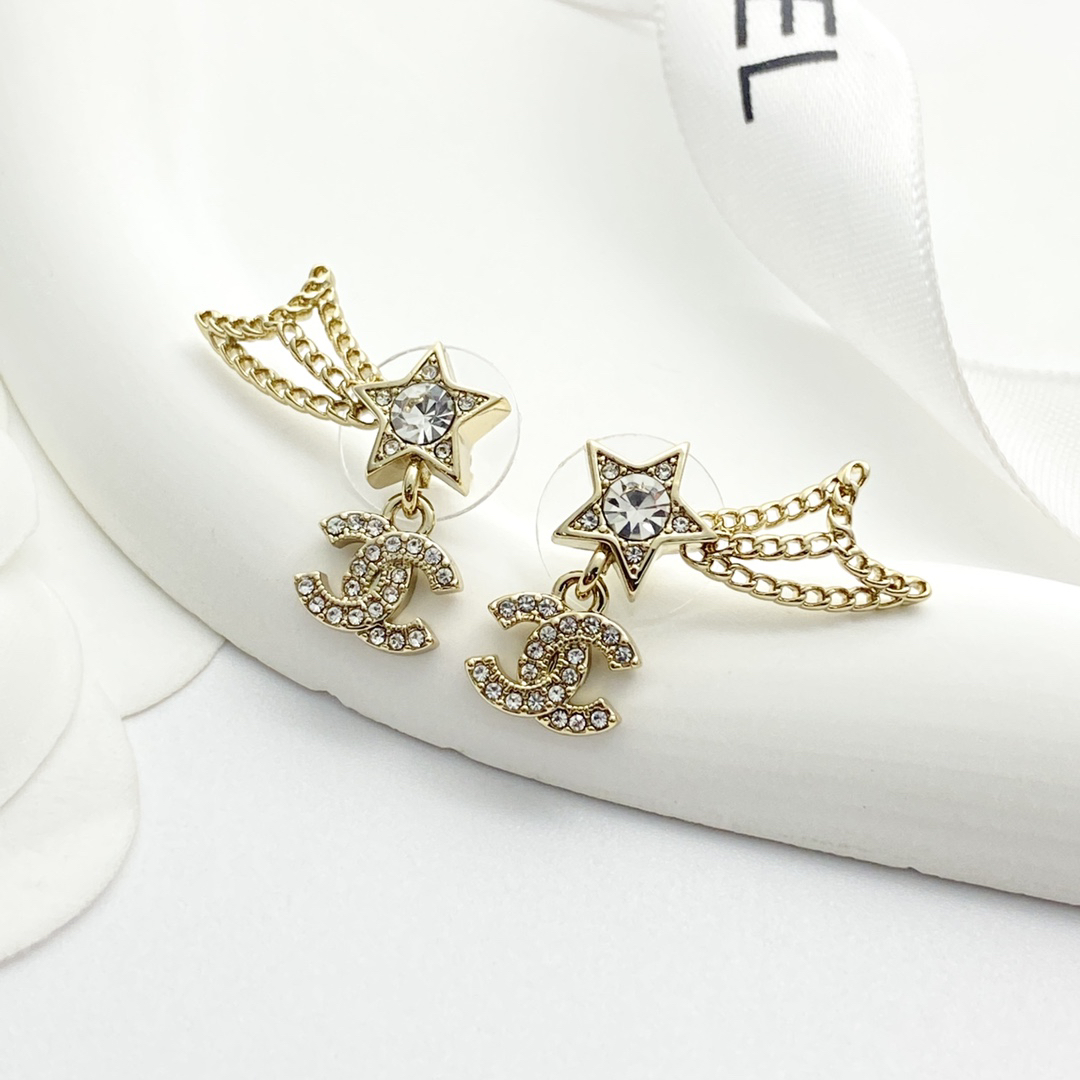 CHANEL-Full Diamond Double C Star Wings Earstuds