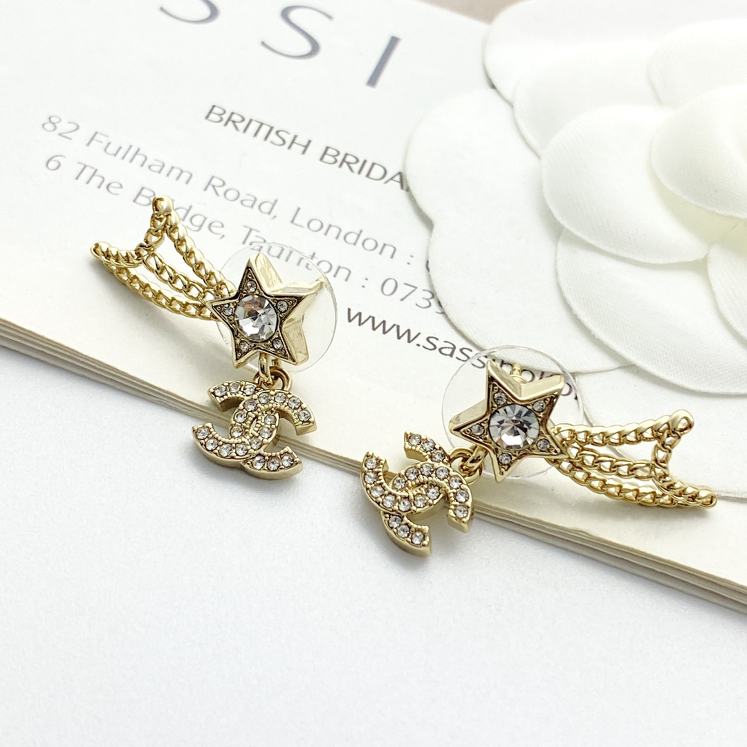 CHANEL-Full Diamond Double C Star Wings Earstuds