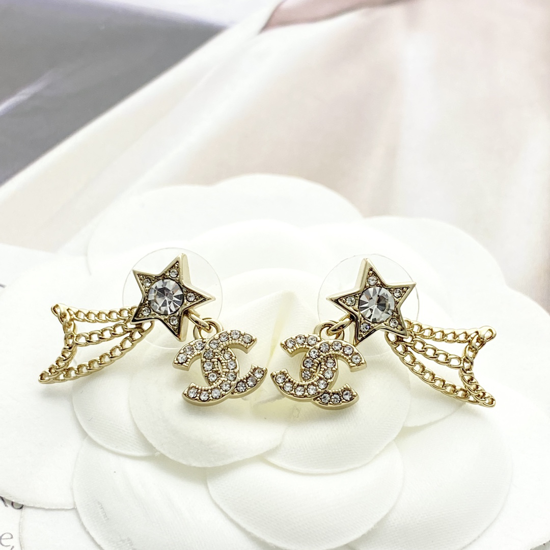 CHANEL-Full Diamond Double C Star Wings Earstuds
