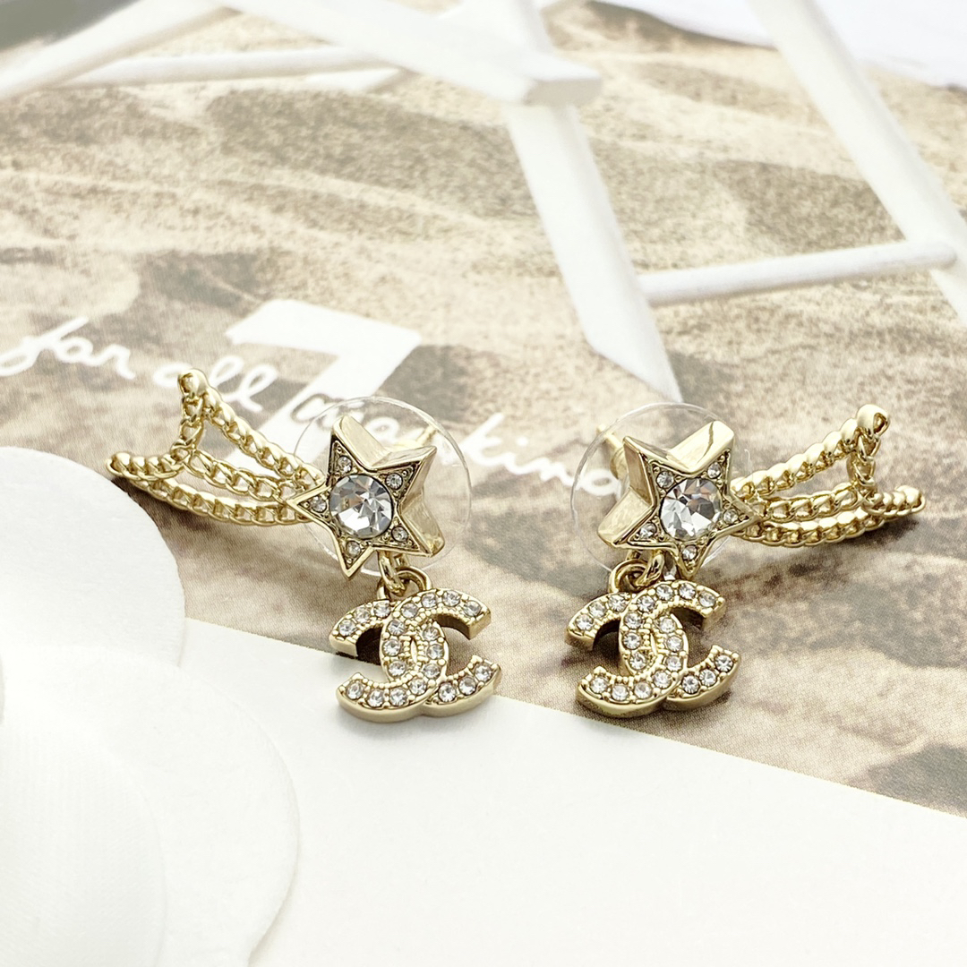 CHANEL-Full Diamond Double C Star Wings Earstuds