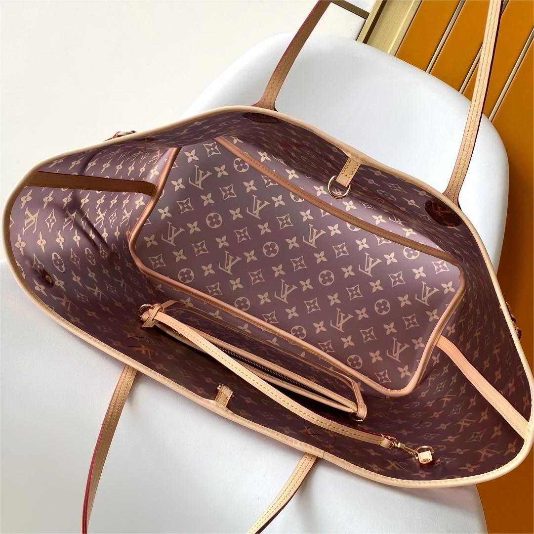LV-Neverfull Monogram  Tote bag