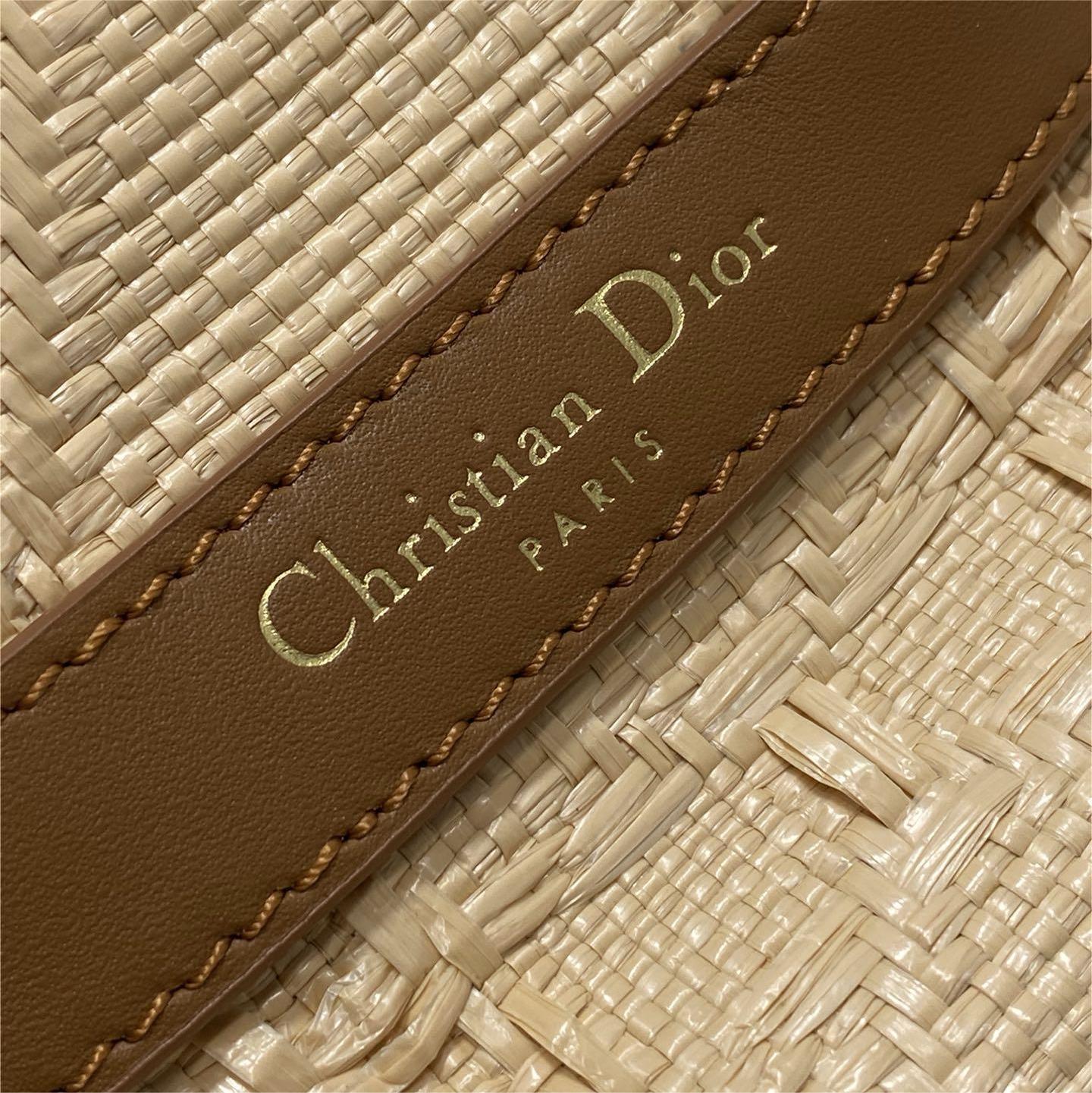 Dior-Cest series Bucket Bag