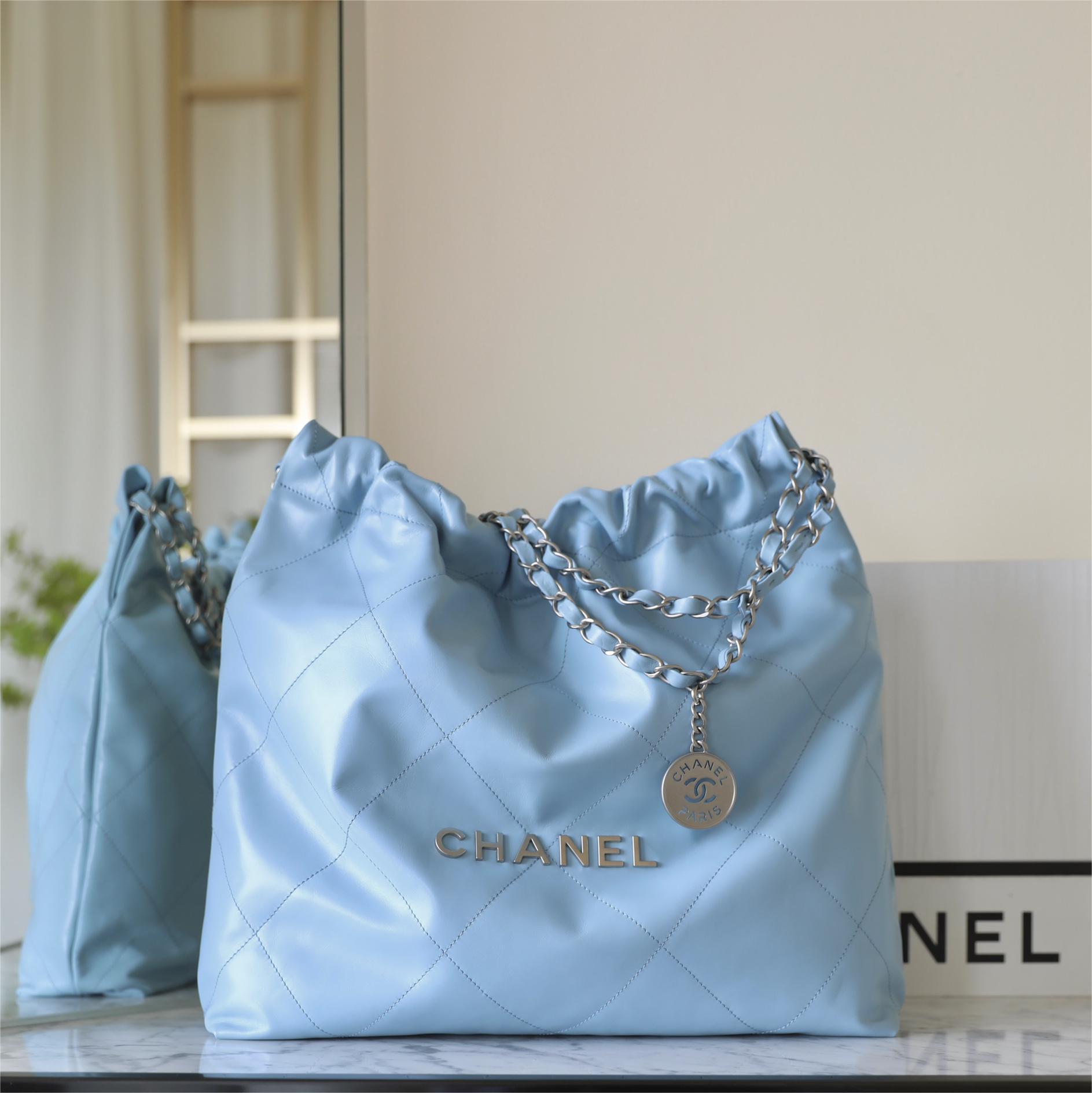 Chanel-𝟤𝟤 Milk blue silver buckle Bag