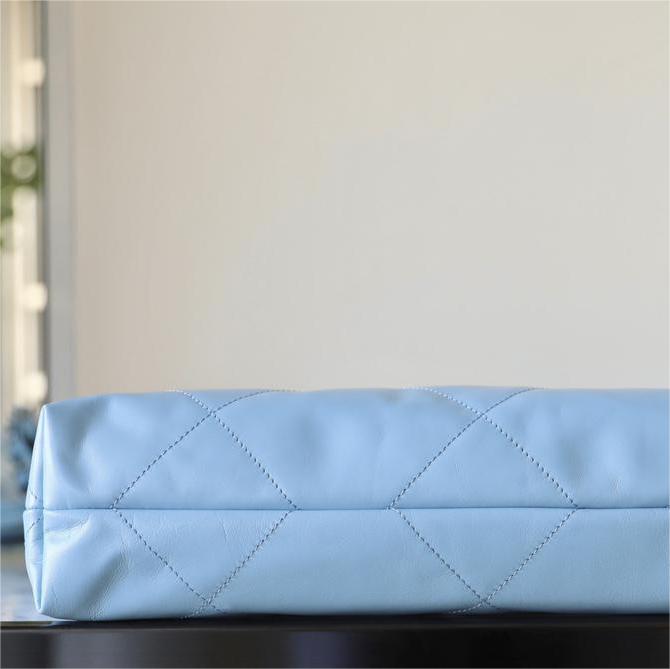 Chanel-𝟤𝟤 Milk blue silver buckle Bag