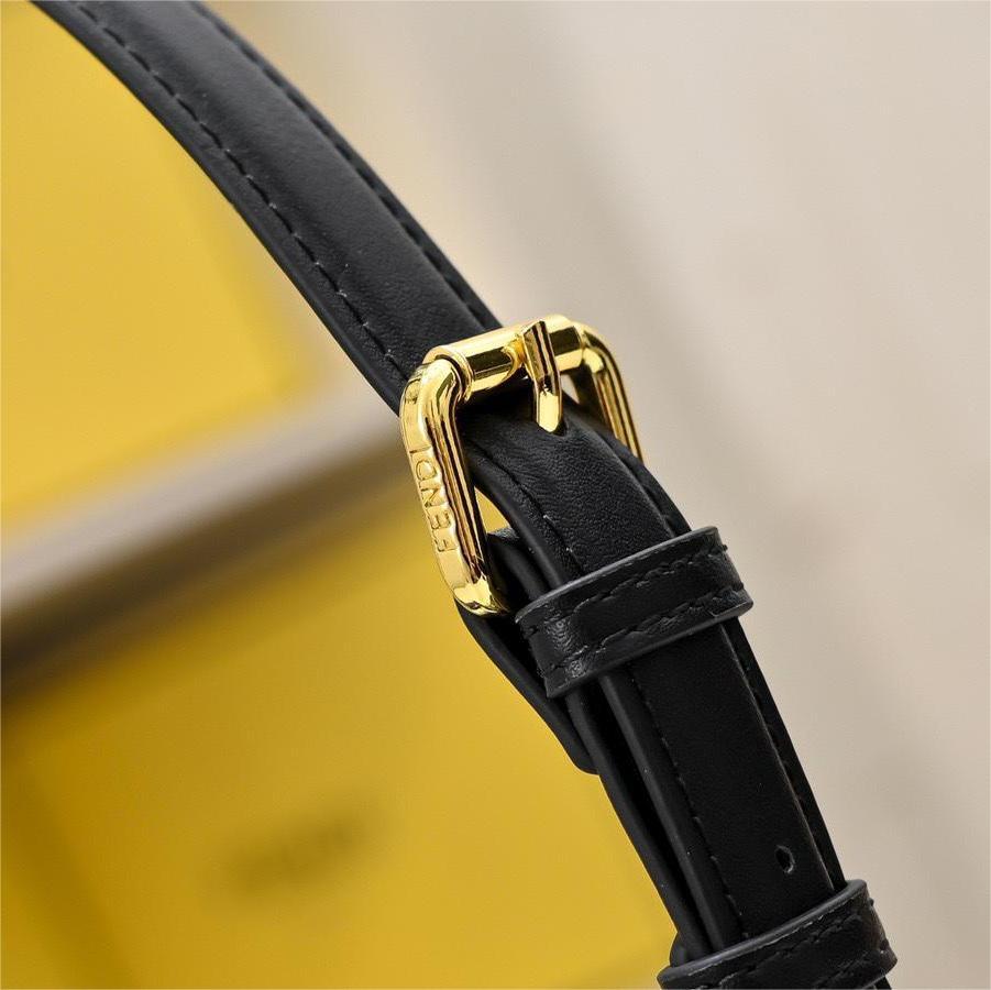 FENDI-Peekaboo Soft Handbag