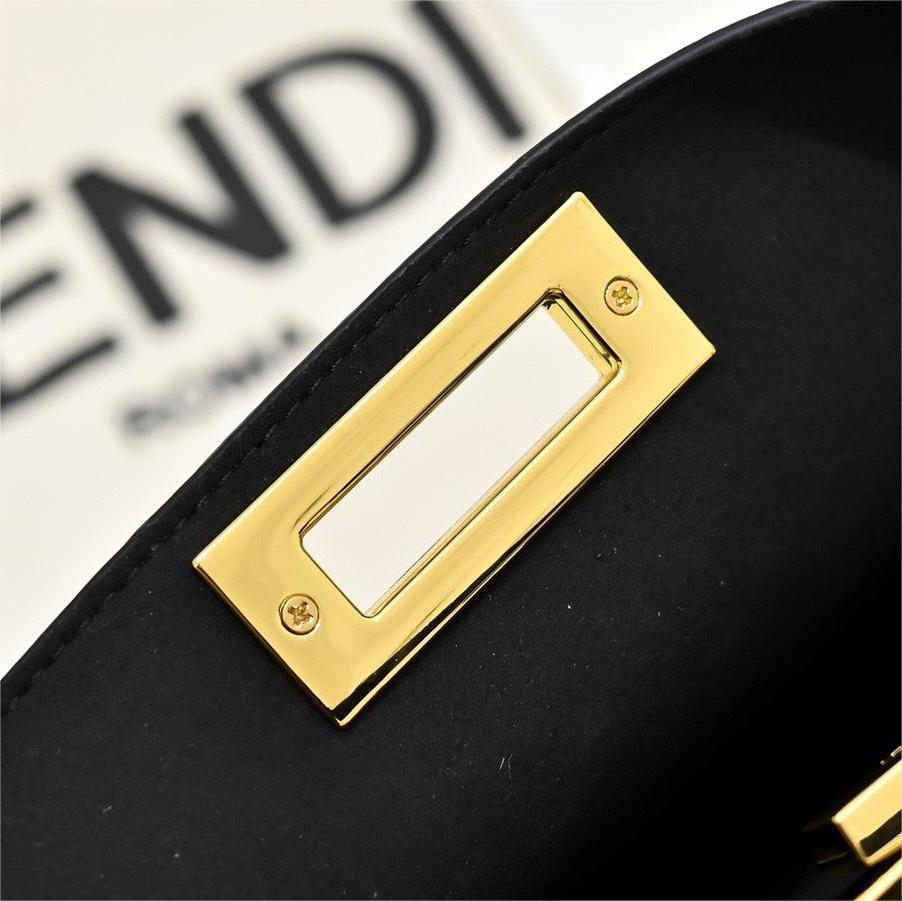 FENDI-Peekaboo Soft Handbag