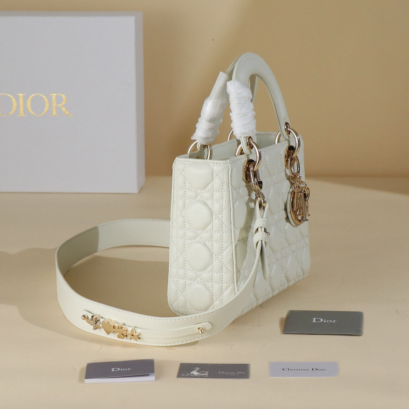 Dior- lady my abior White sheepskin leather rattan grid handbag