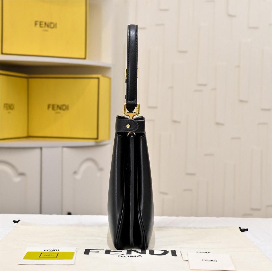 FENDI-Peekaboo Soft Handbag