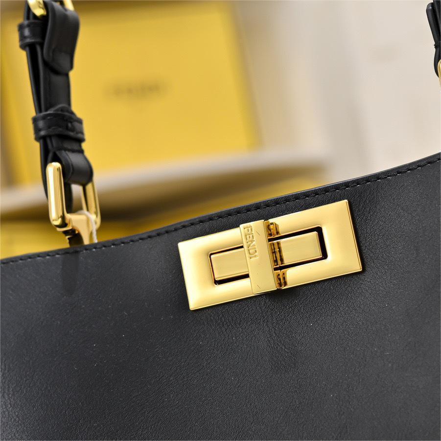 FENDI-Peekaboo Soft Handbag
