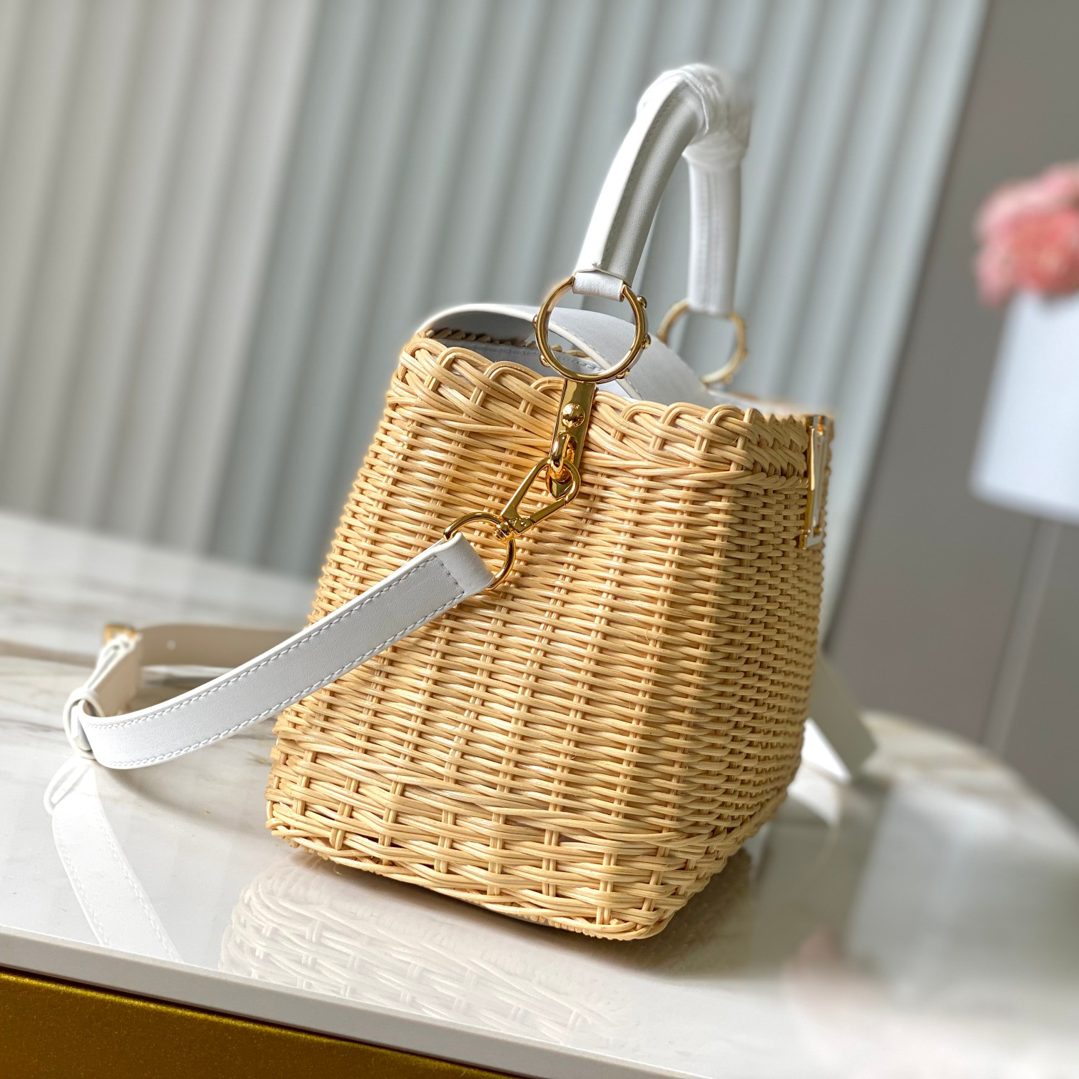 LV-Basket Capucines handbag